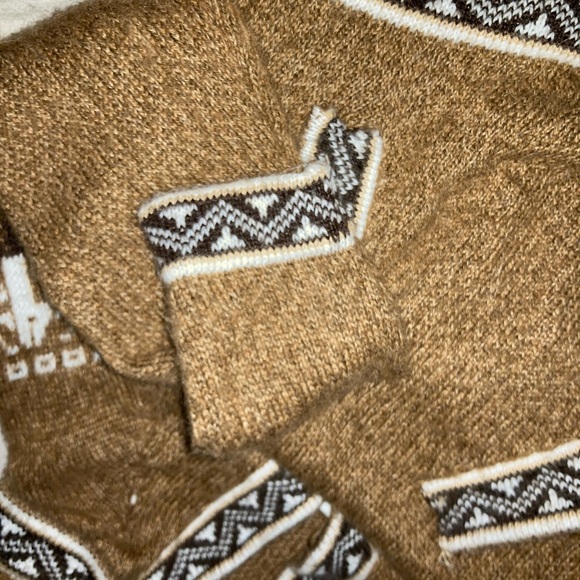 Winter hoodie alpaca fur - Picture 4 of 5